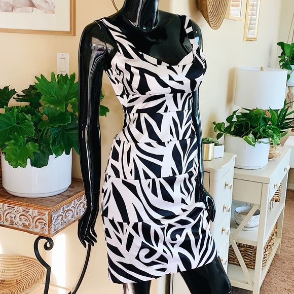 White House Black Market Dresses & Skirts - WHBM Satin B&W Cocktail Dress